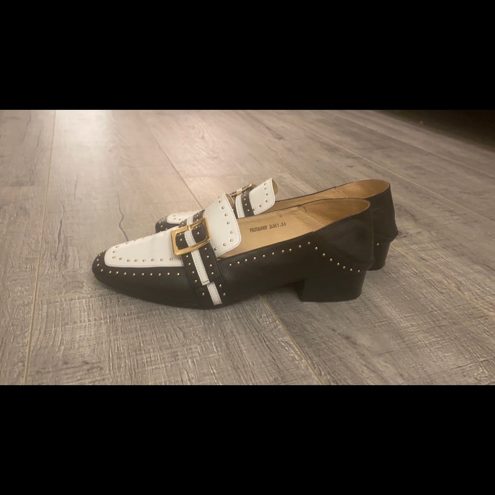 Paco Gil leather shoe